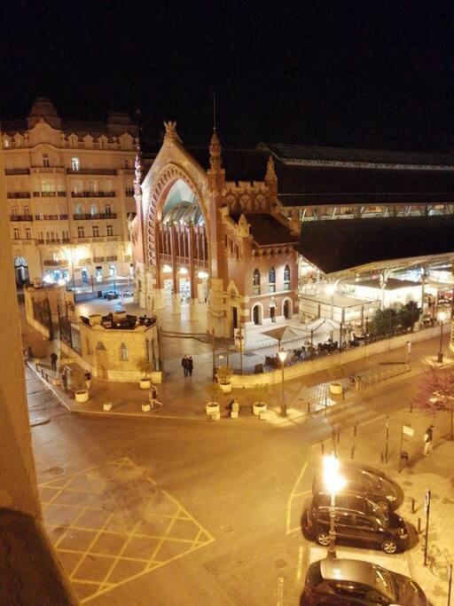 Suite De Lujo Frente Al Mercado Colon. Only Adults Valensiya Dış mekan fotoğraf