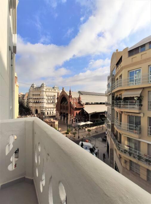 Suite De Lujo Frente Al Mercado Colon. Only Adults Valensiya Dış mekan fotoğraf